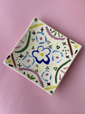 PAINTED SQUARED PLATE